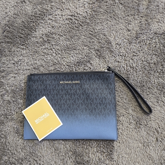 Michael Michael Kors Jetset travel extra large zip, clutch NEW WITHOUT TAGS - Picture 8 of 9